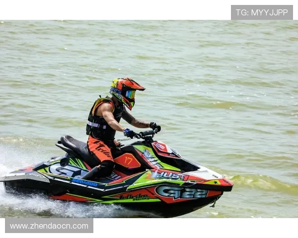 摩托车大奖赛赛季激战正酣 各队新技术亮相 战况扑朔迷离